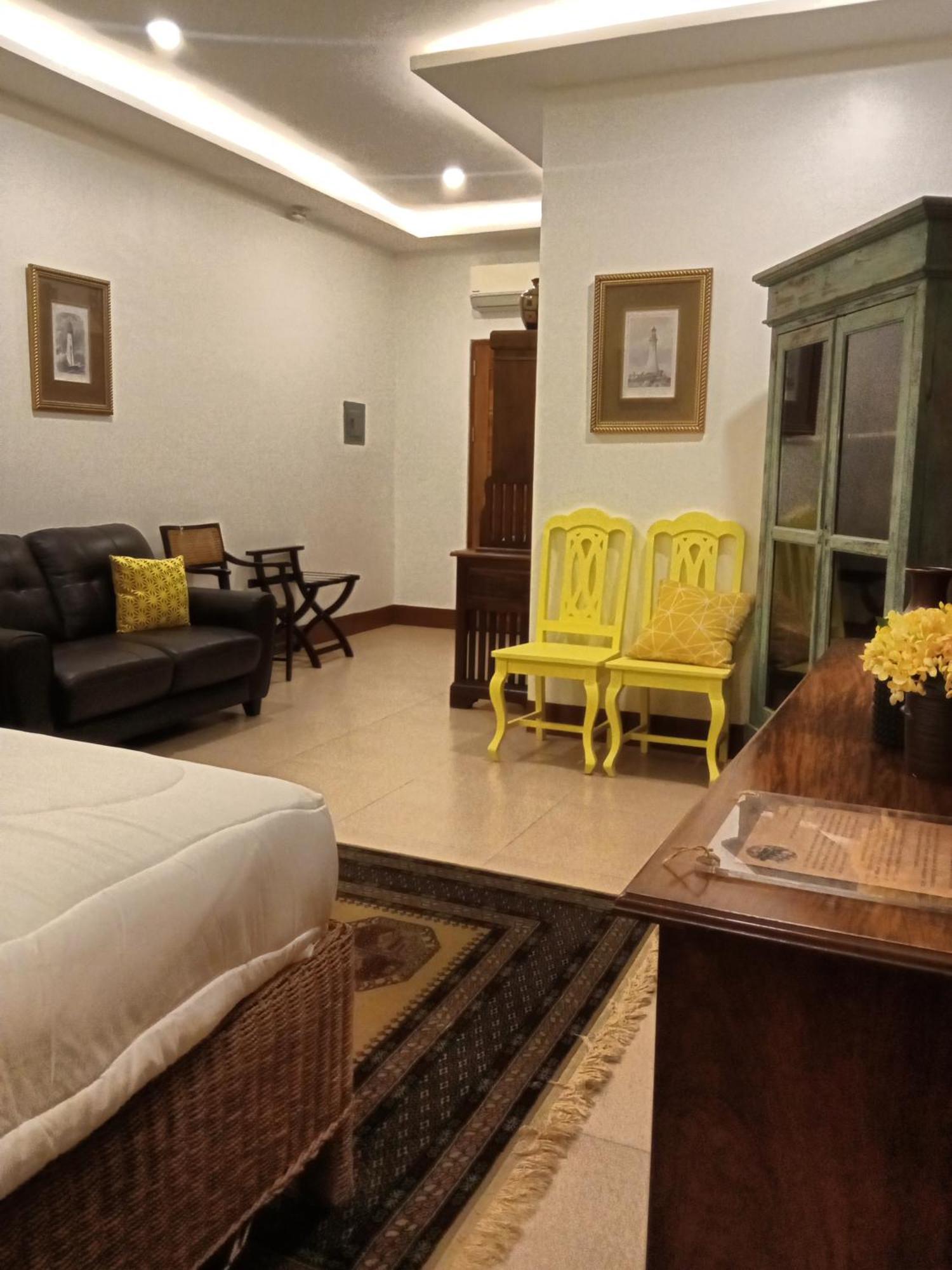 Residencia Orlina Hotel Dumaguete City Exterior photo